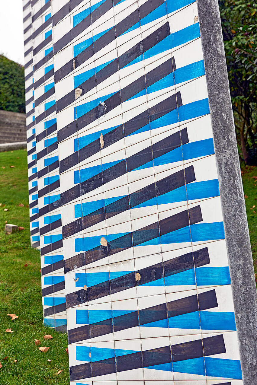 Carlos-Cruz-Diez-05